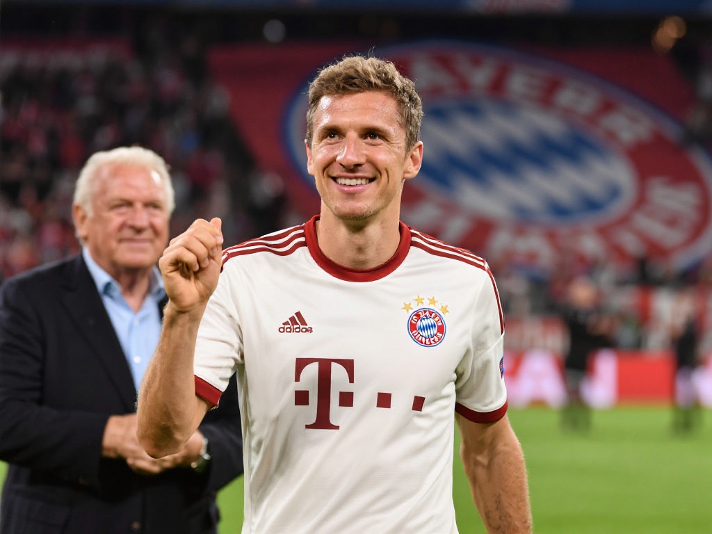 欧冠冠军赔率揭晓：曼城稳坐榜首，拜仁紧随其后，皇马与阿森纳分列三四位